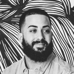 𝐌𝐚𝐫𝐜𝐨 𝐢𝐬 𝐬𝐨𝐜𝐢𝐚𝐥 𝐝𝐢𝐬𝐭𝐚𝐧𝐜𝐢𝐧𝐠.